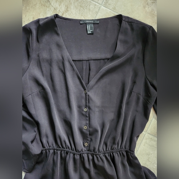 Forever 21 V Neck Dress - Medium - Picture 3 of 5